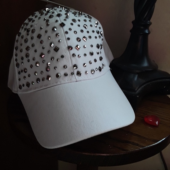 ⚡Studded white baseball hat - Picture 5 of 7